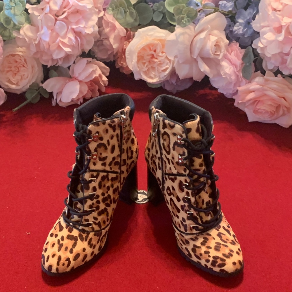 NWOT ANTONIO MELANI Leopard Print Zip / Lace-Up Boots